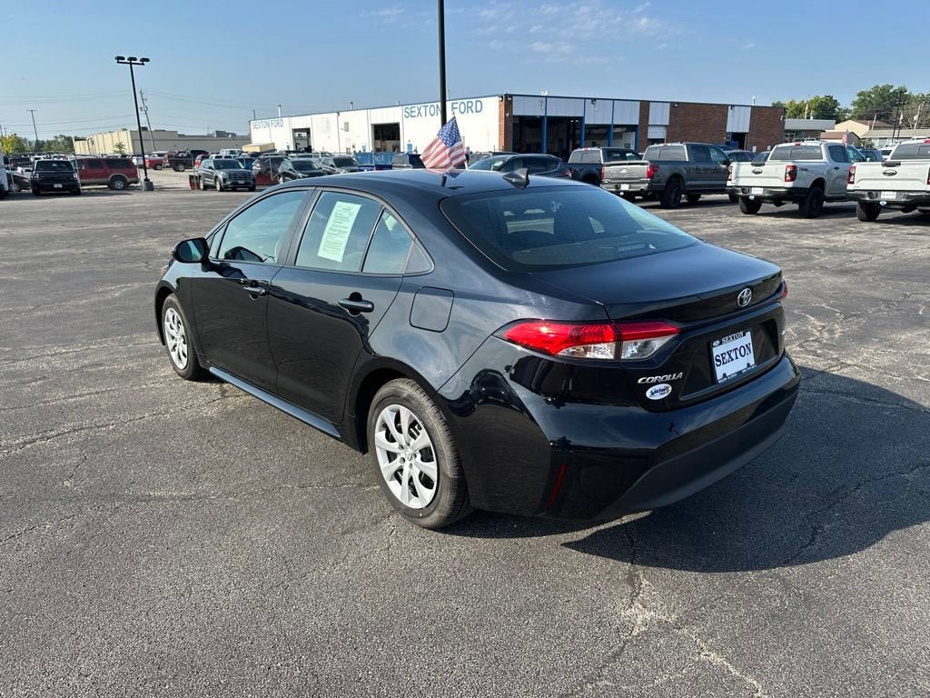 Used 2026 Toyota Corolla LE FWD image 7
