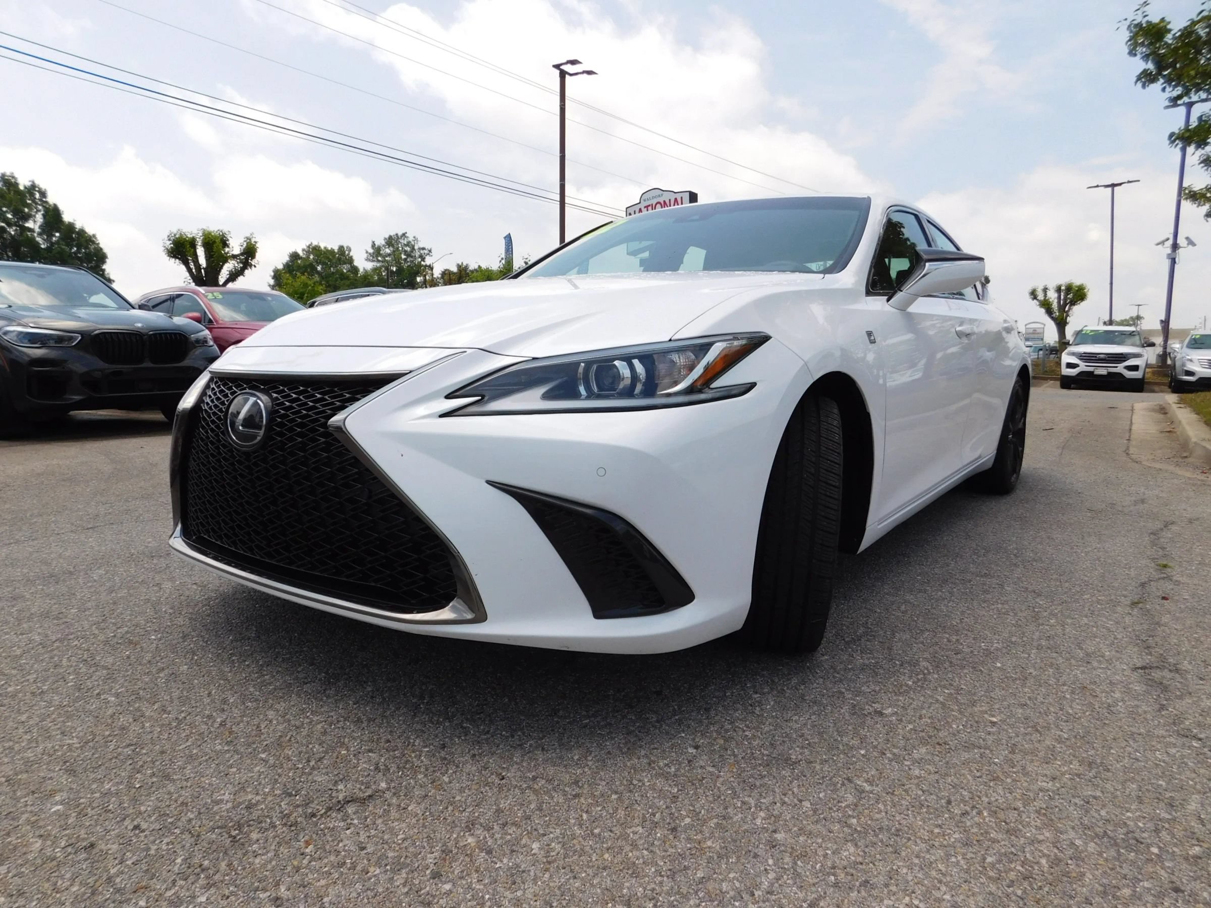 Used 2022 Lexus ES 350 F Sport FWD image 3