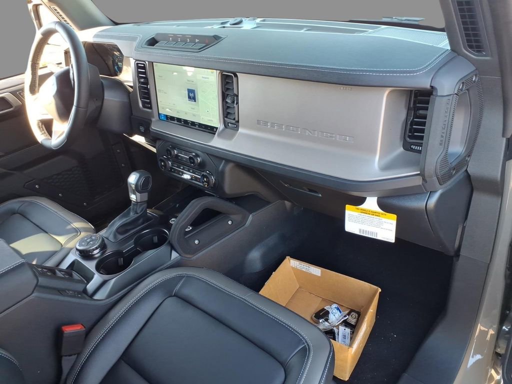 New 2025 Ford Bronco Outer Banks w/ Sasquatch Package image 12