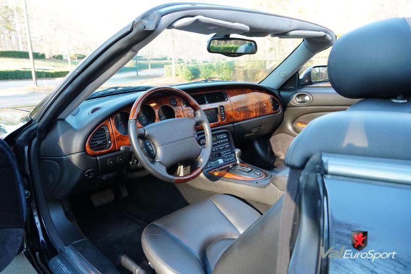 Used 2003 Jaguar XK8 Convertible image 36