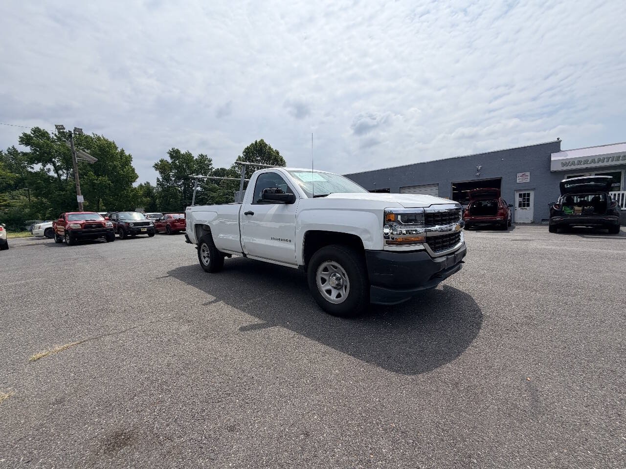Used 2017 Chevrolet Silverado 1500 W/T w/ Trailering Package AWD/4WD image 10