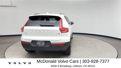 New 2025 Volvo XC40 B5 Plus w/ Protection Package Premier AWD/4WD image 3