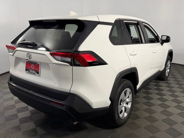 Used 2024 Toyota RAV4 LE image 8