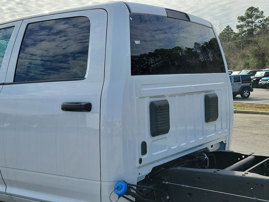 New 2026 RAM 5500 Tradesman w/ Chrome Appearance Group image 38