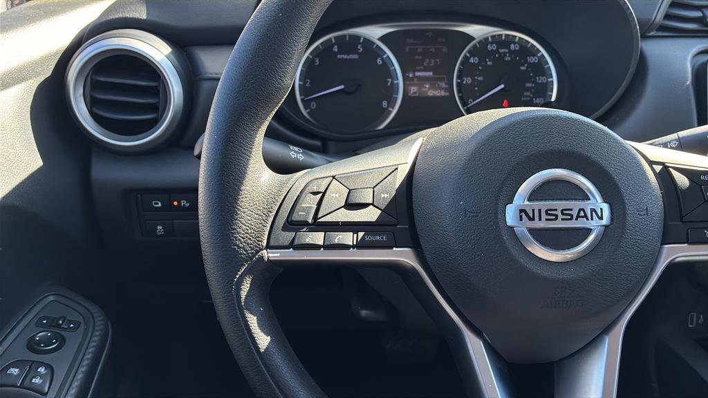 Used 2021 Nissan Versa S image 23