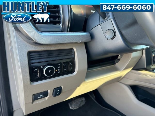 Used 2025 Ford F450 Platinum w/ Platinum Plus Package image 17