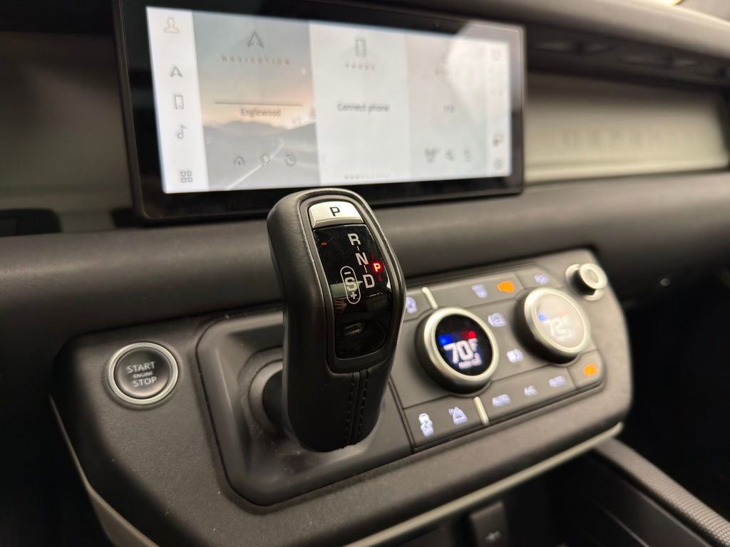 Used 2022 Land Rover Defender 110 X-Dynamic SE image 8