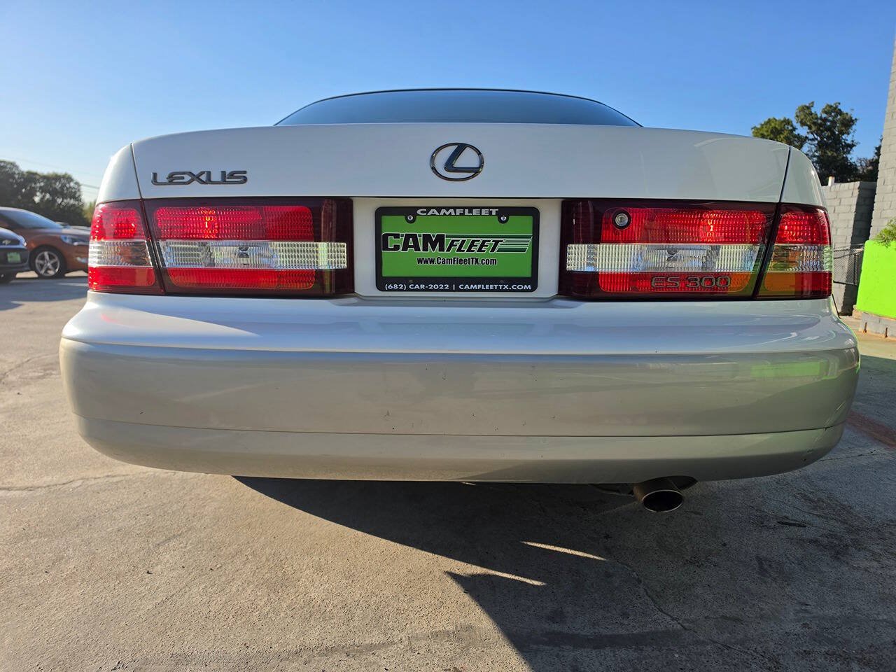 Used 2000 Lexus ES 330 FWD image 15