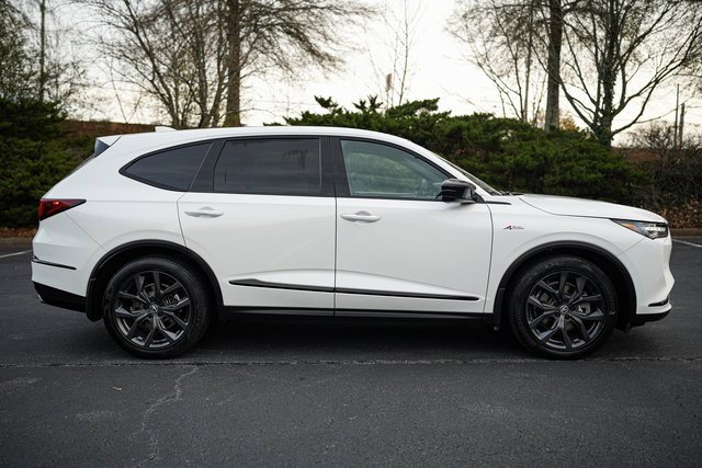 Used 2023 Acura MDX A-Spec image 12