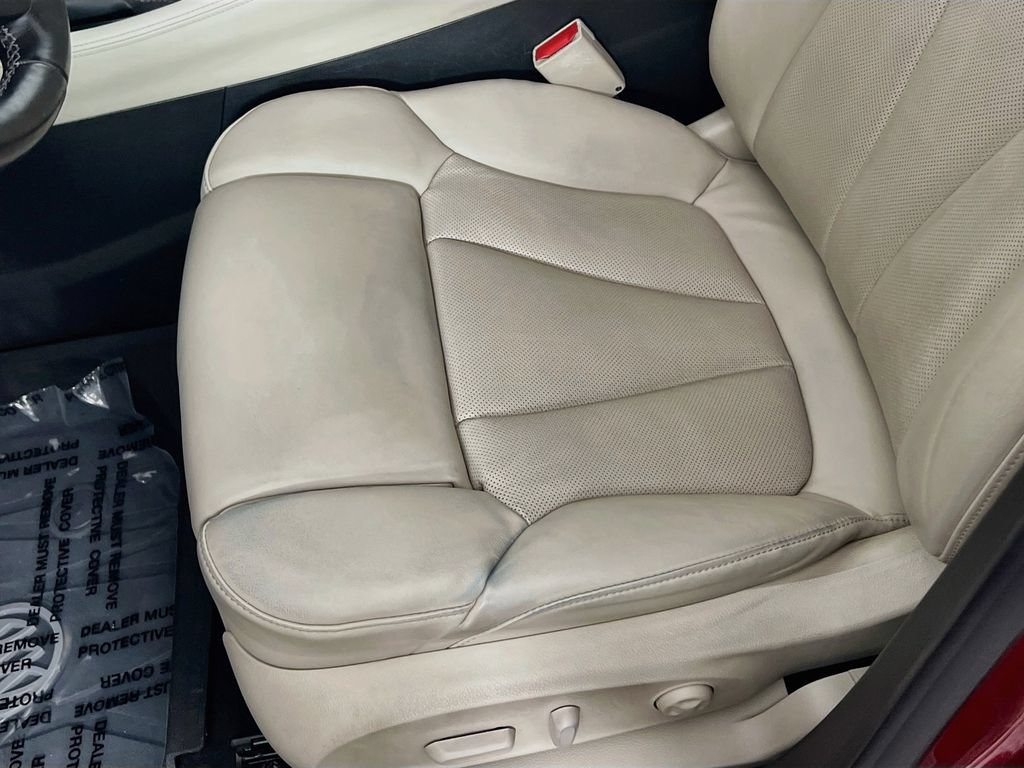 Certified 2020 Buick Envision Premium w/ Driver Confidence Package AWD/4WD image 18