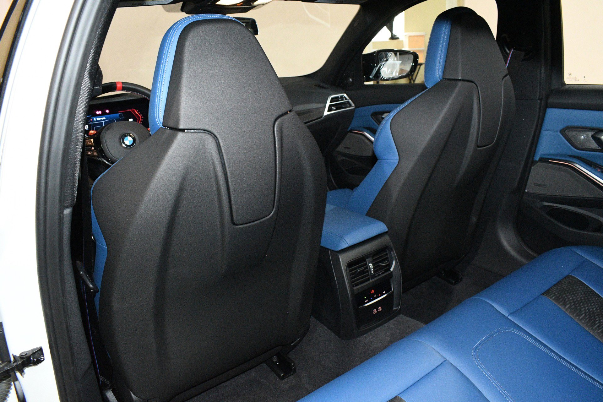 Used 2025 BMW M3 Competition AWD/4WD image 15