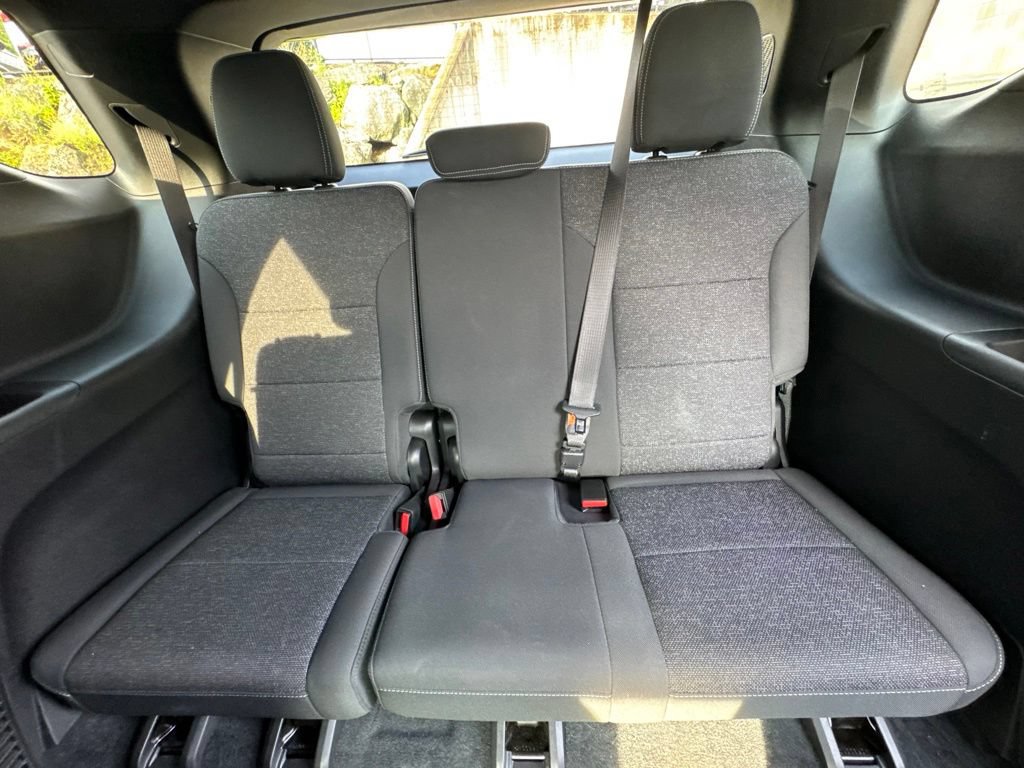 Used 2024 Chevrolet Traverse LT w/ LPO, Floor Liner Package FWD image 52