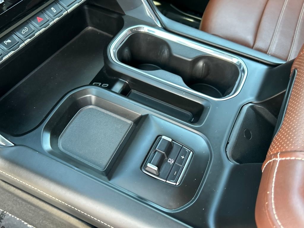 Used 2024 GMC Sierra 3500 Denali Ultimate image 14