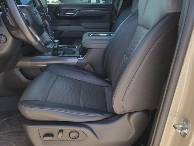 Used 2022 Chevrolet Silverado 1500 ZR2 w/ Technology Package AWD/4WD image 6
