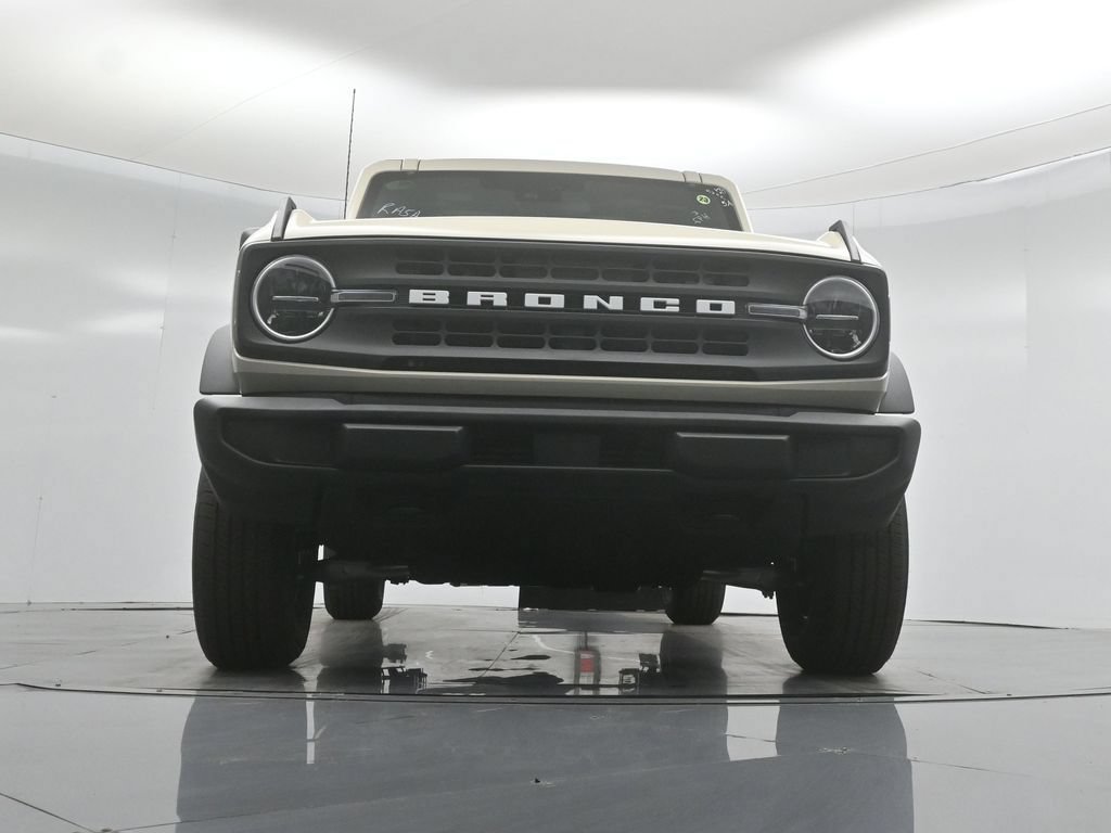 New 2026 Ford Bronco 4-Door AWD/4WD image 42