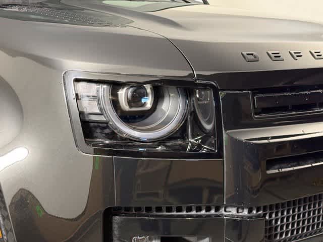 New 2026 Land Rover Defender 110 X-Dynamic SE AWD/4WD image 12