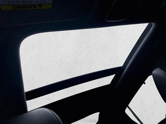Used 2022 Hyundai Santa Fe SEL w/ Convenience + Premium Package FWD image 17