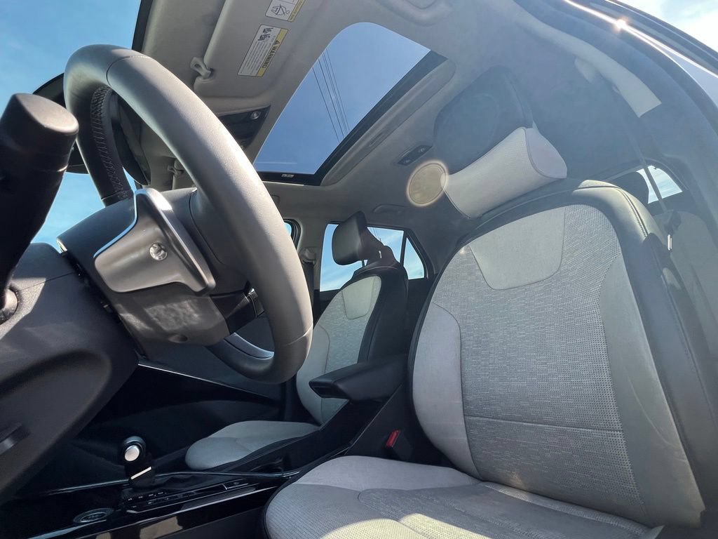 Certified 2024 Kia Niro FWD image 14