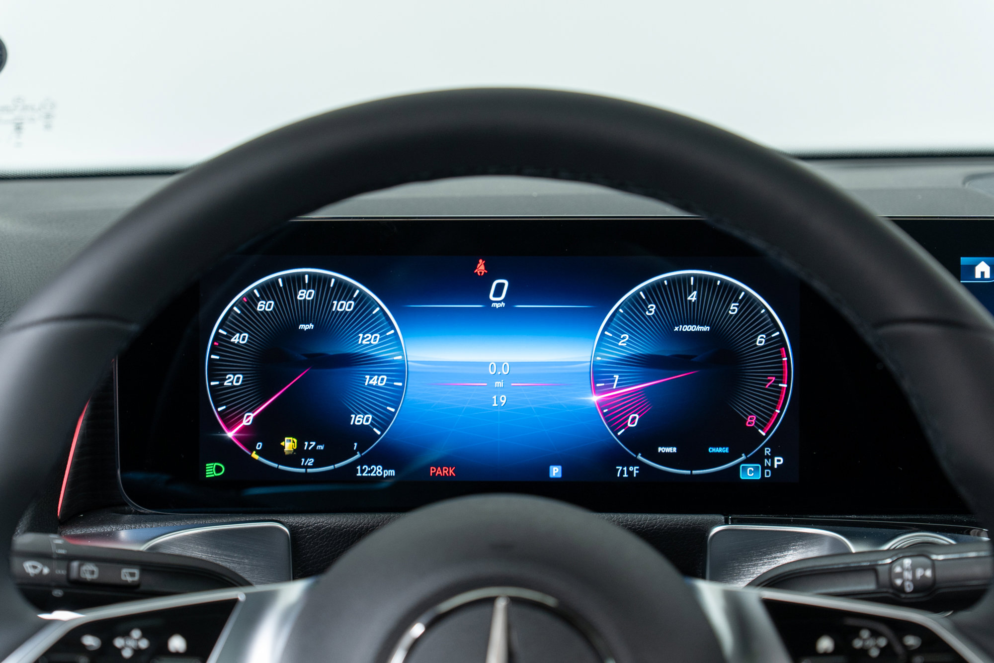 New 2026 Mercedes-Benz GLB 250 4MATIC image 18