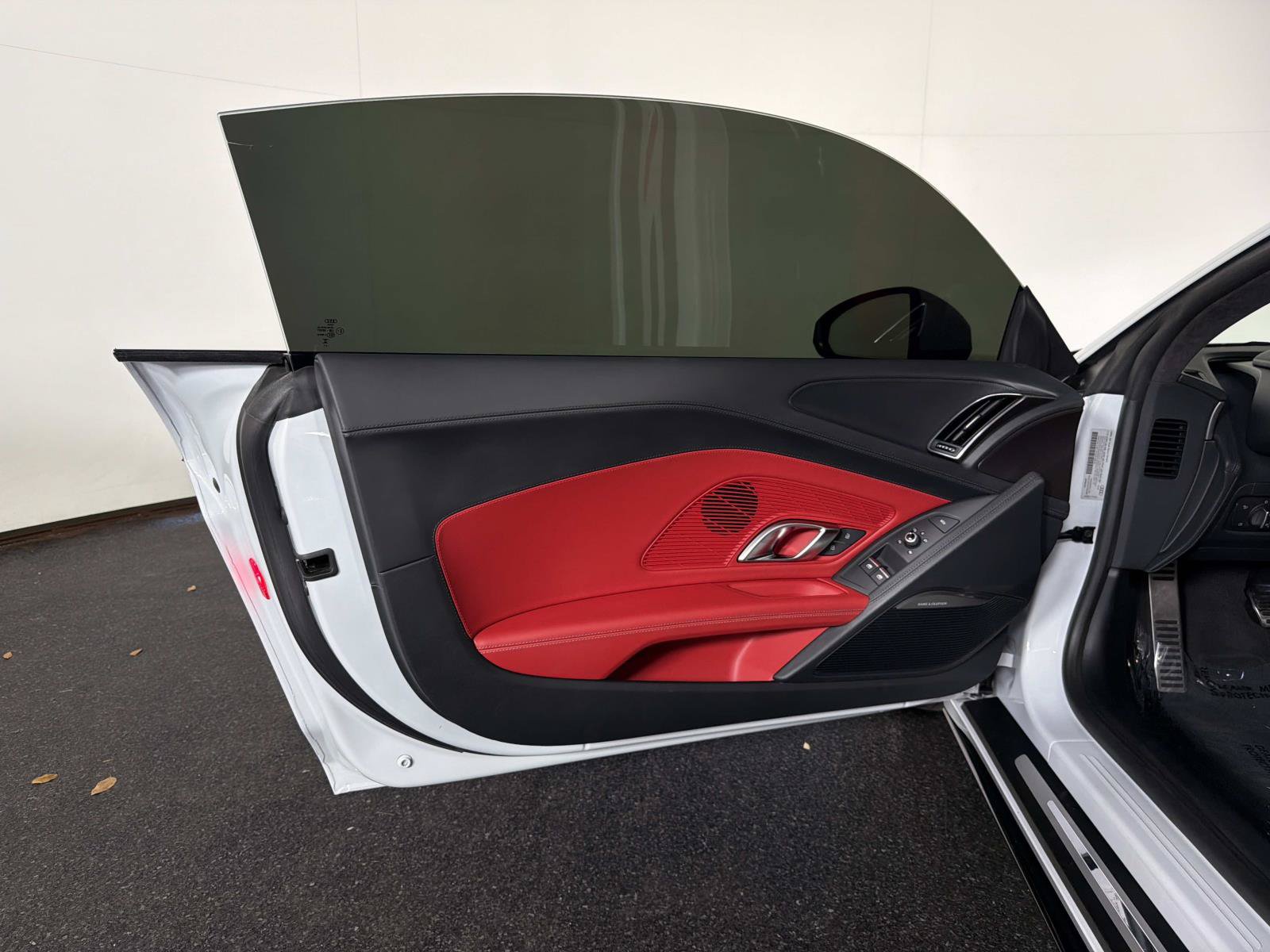 Used 2023 Audi R8 V10 performance RWD image 29