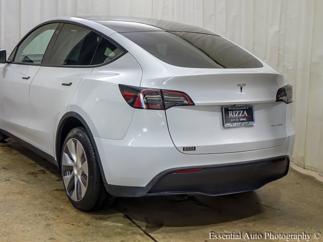 Used 2023 Tesla Model Y Long Range AWD/4WD image 5