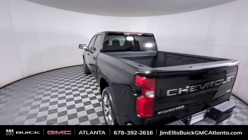 Used 2021 Chevrolet Silverado 1500 RST w/ LPO, Blackout Package image 8
