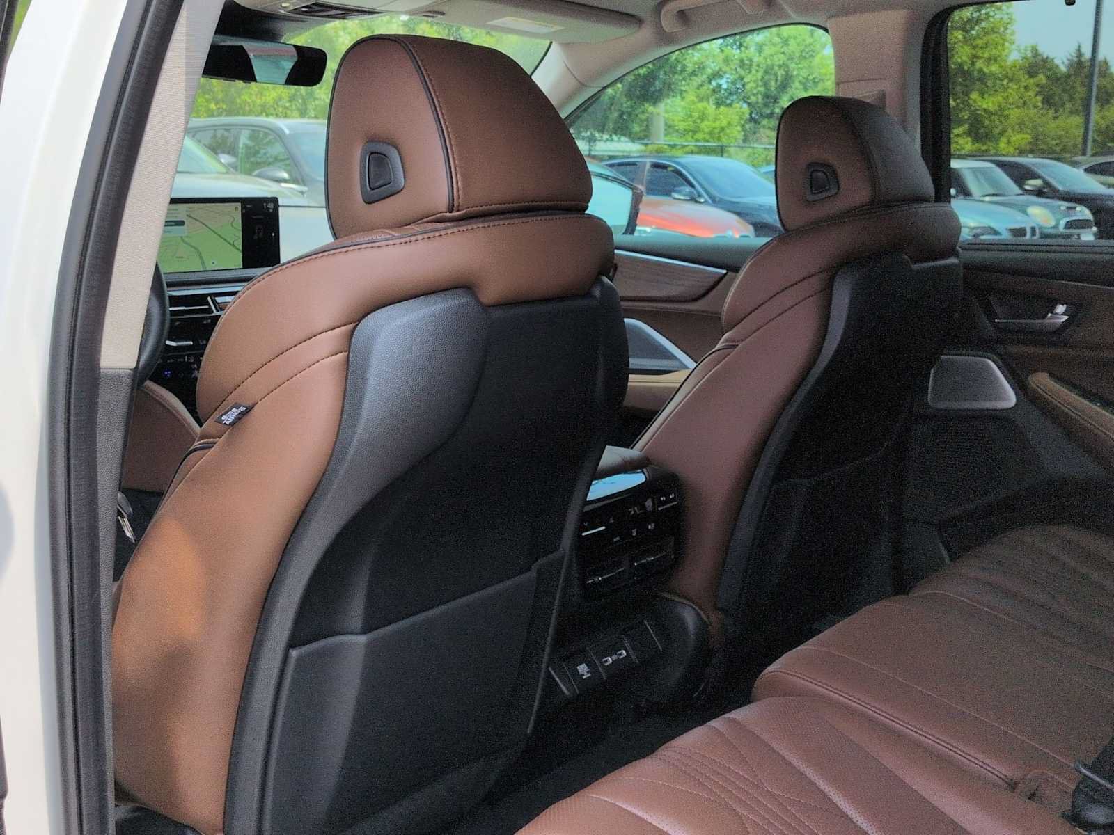 Used 2025 Acura MDX SH-AWD w/ Advance Package image 19