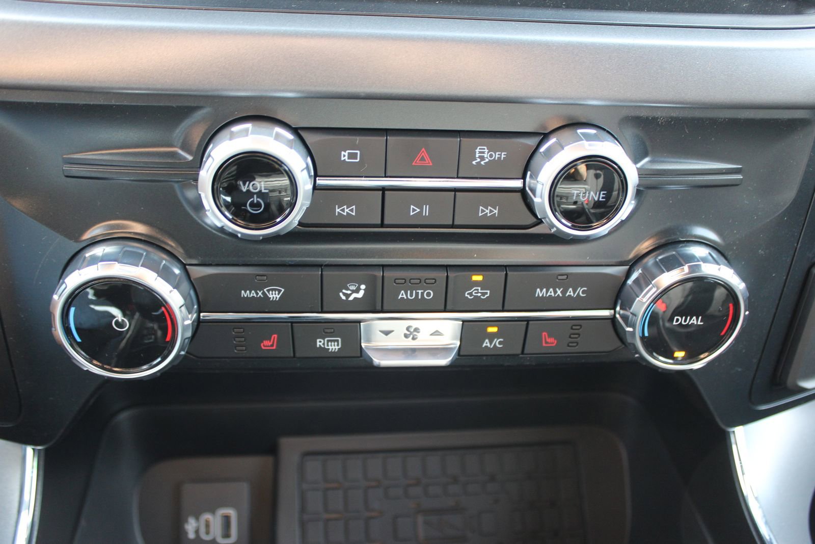 New 2025 Ford F150 XLT w/ Equipment Group 302A MID image 26