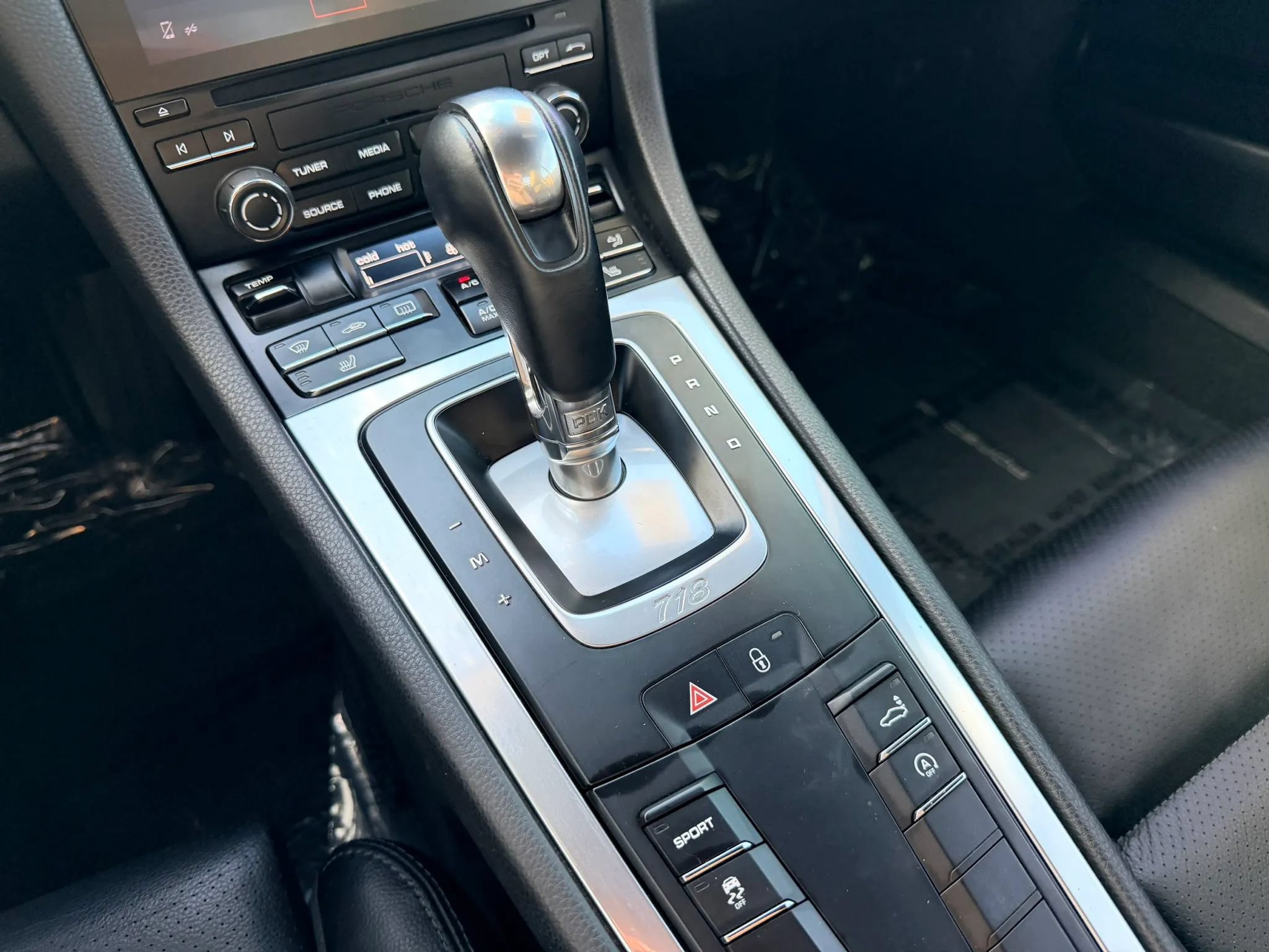 Used 2017 Porsche 718 Cayman RWD image 13