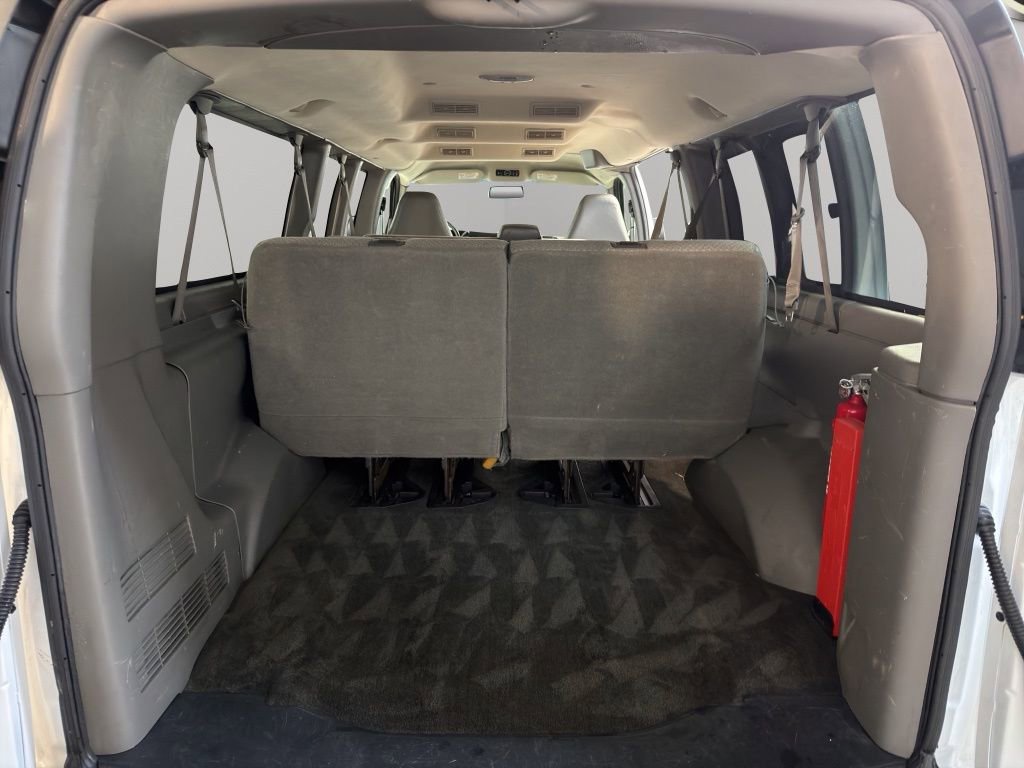 Used 2008 Chevrolet Express 3500 Extended Passenger w/ LT Preferred Equipment Group image 18