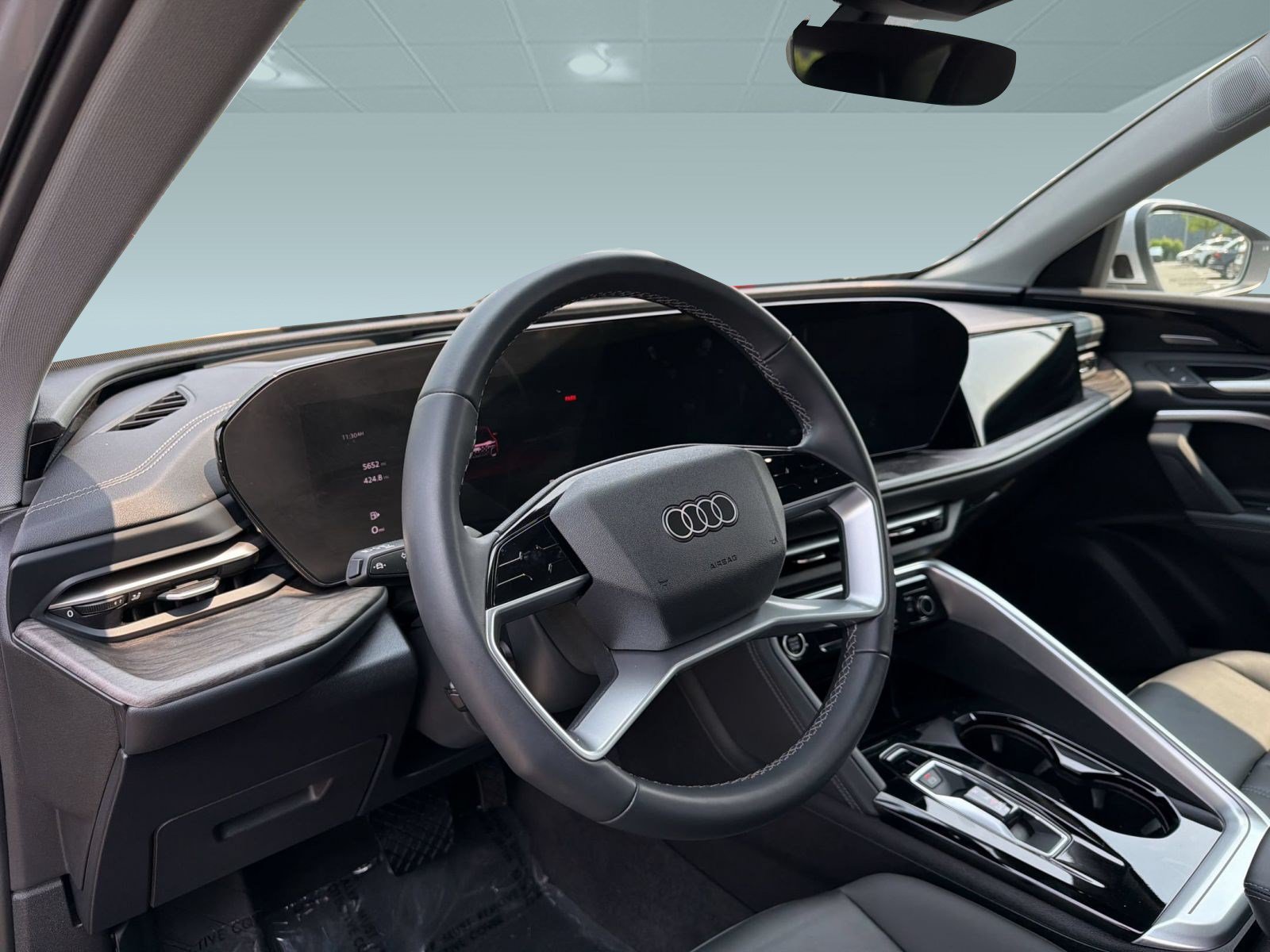 Certified 2025 Audi Q5 Premium Plus AWD/4WD image 4