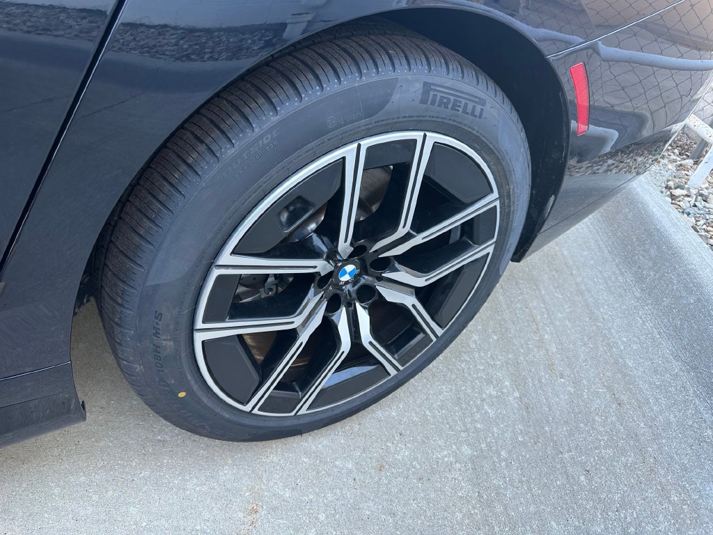 Certified 2026 BMW 740i xDrive AWD/4WD image 43