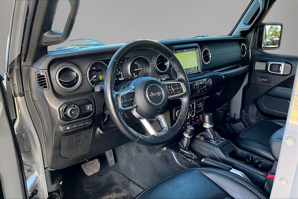 Used 2023 Jeep Wrangler Unlimited Rubicon 4xe w/ Steel Bumper Group AWD/4WD image 17