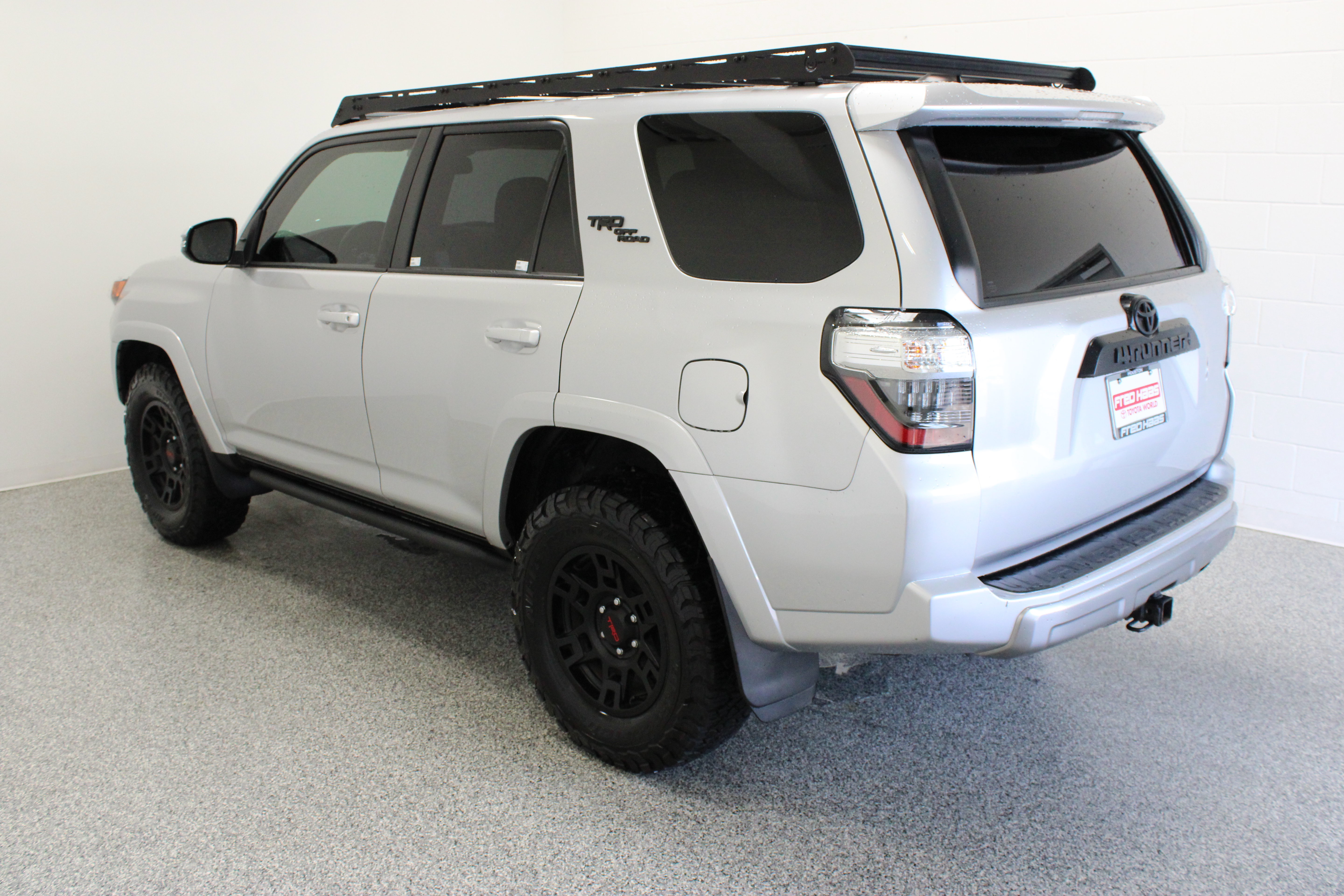 Used 2023 Toyota 4Runner TRD Off-Road Premium w/ Moonroof Package AWD/4WD image 9
