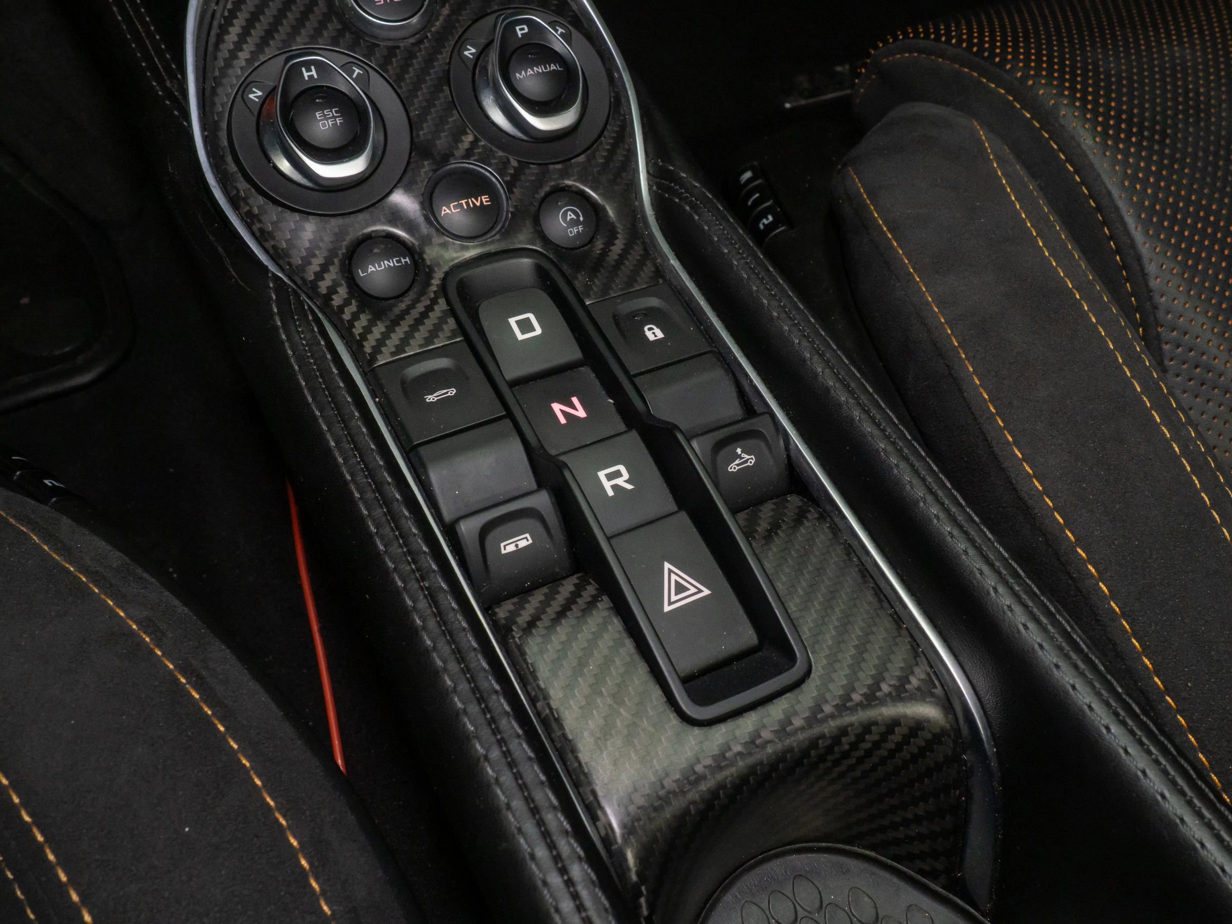 Used 2018 McLaren 570S Spider image 22