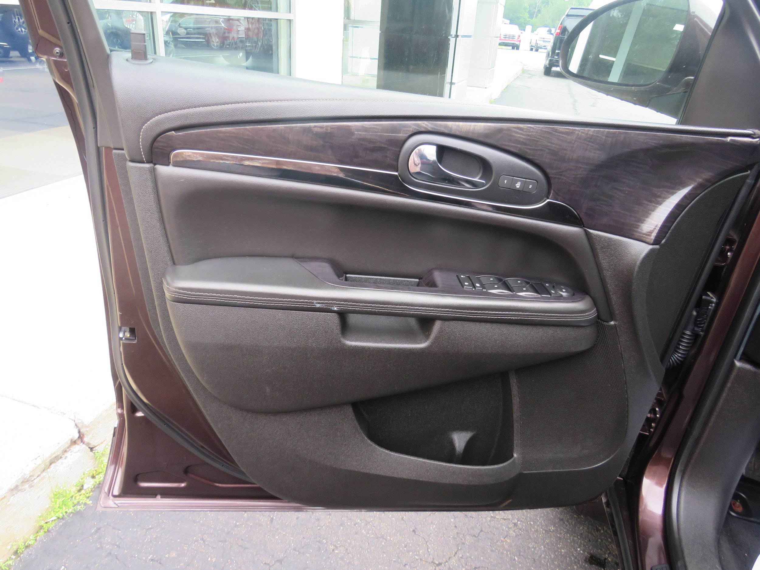 Used 2015 Buick Enclave Leather w/ Trailering Package AWD/4WD image 18
