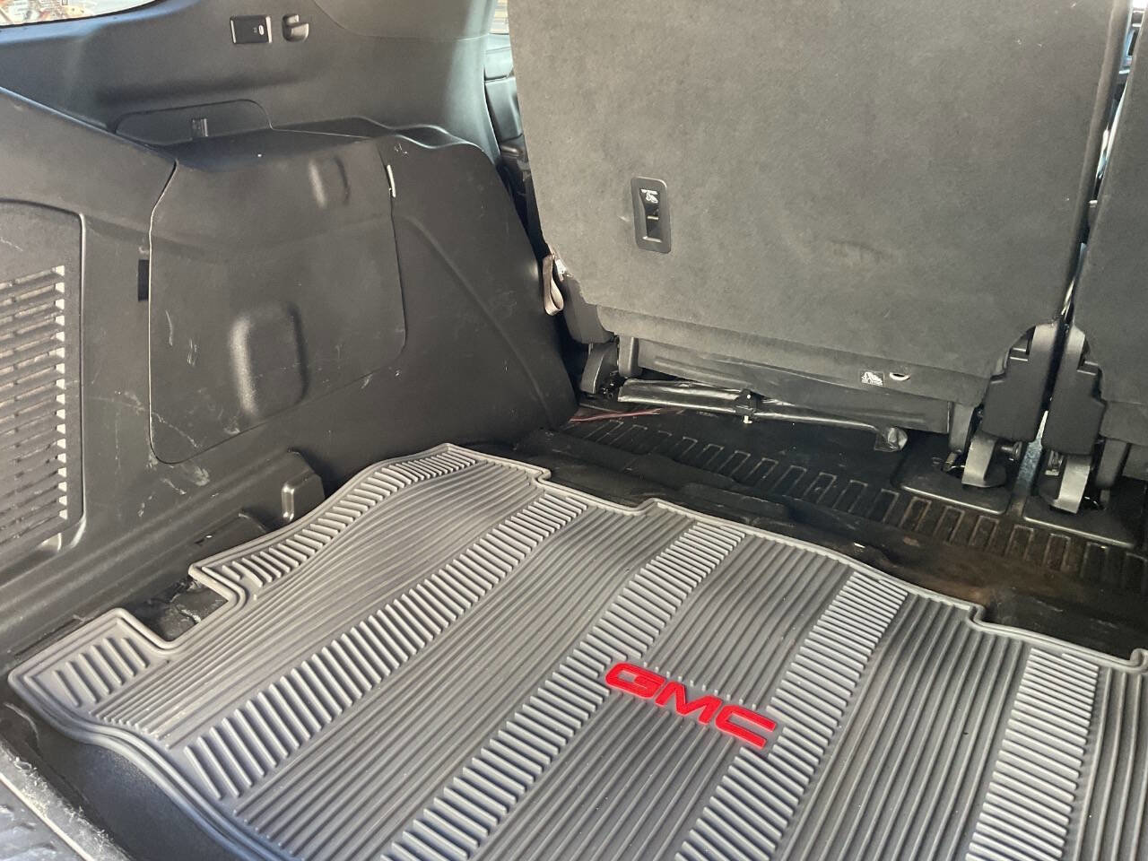 Used 2021 Chevrolet Tahoe 2WD w/ 1FL Safety Package image 11