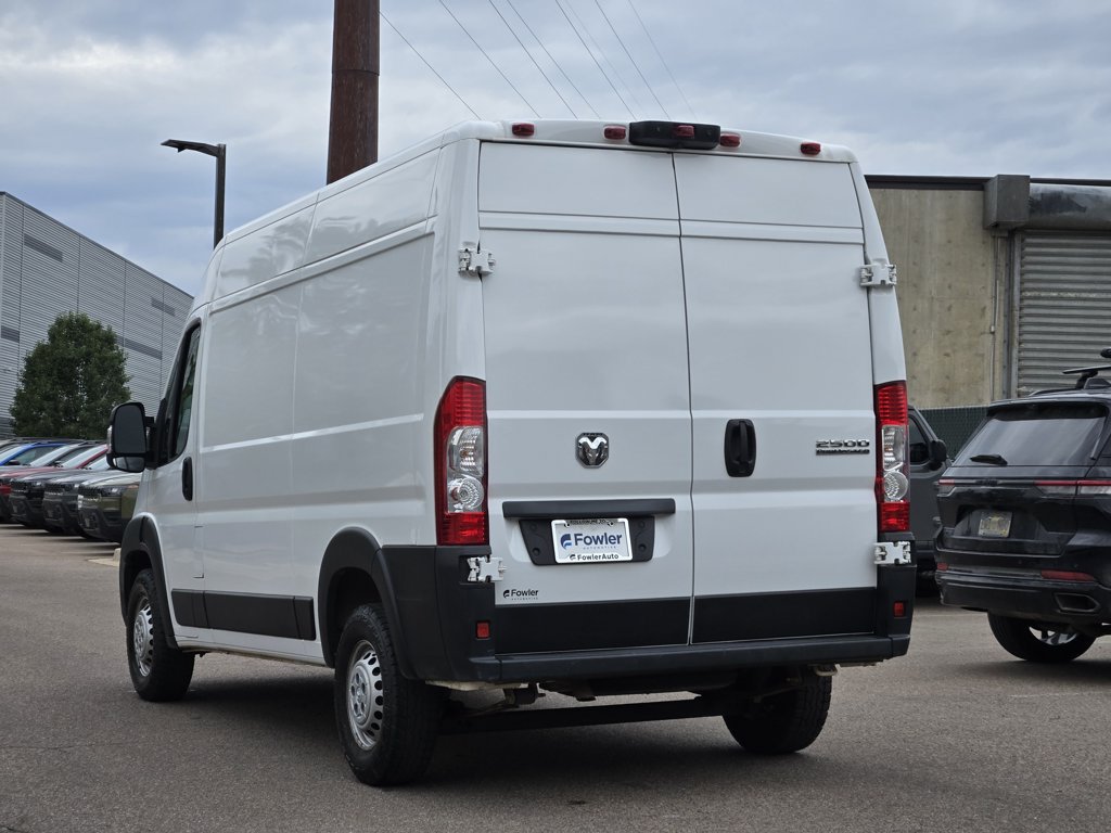 Used 2025 RAM ProMaster 2500 w/ Convenience Group FWD image 7