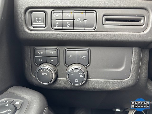 Used 2023 Chevrolet Suburban Z71 image 19