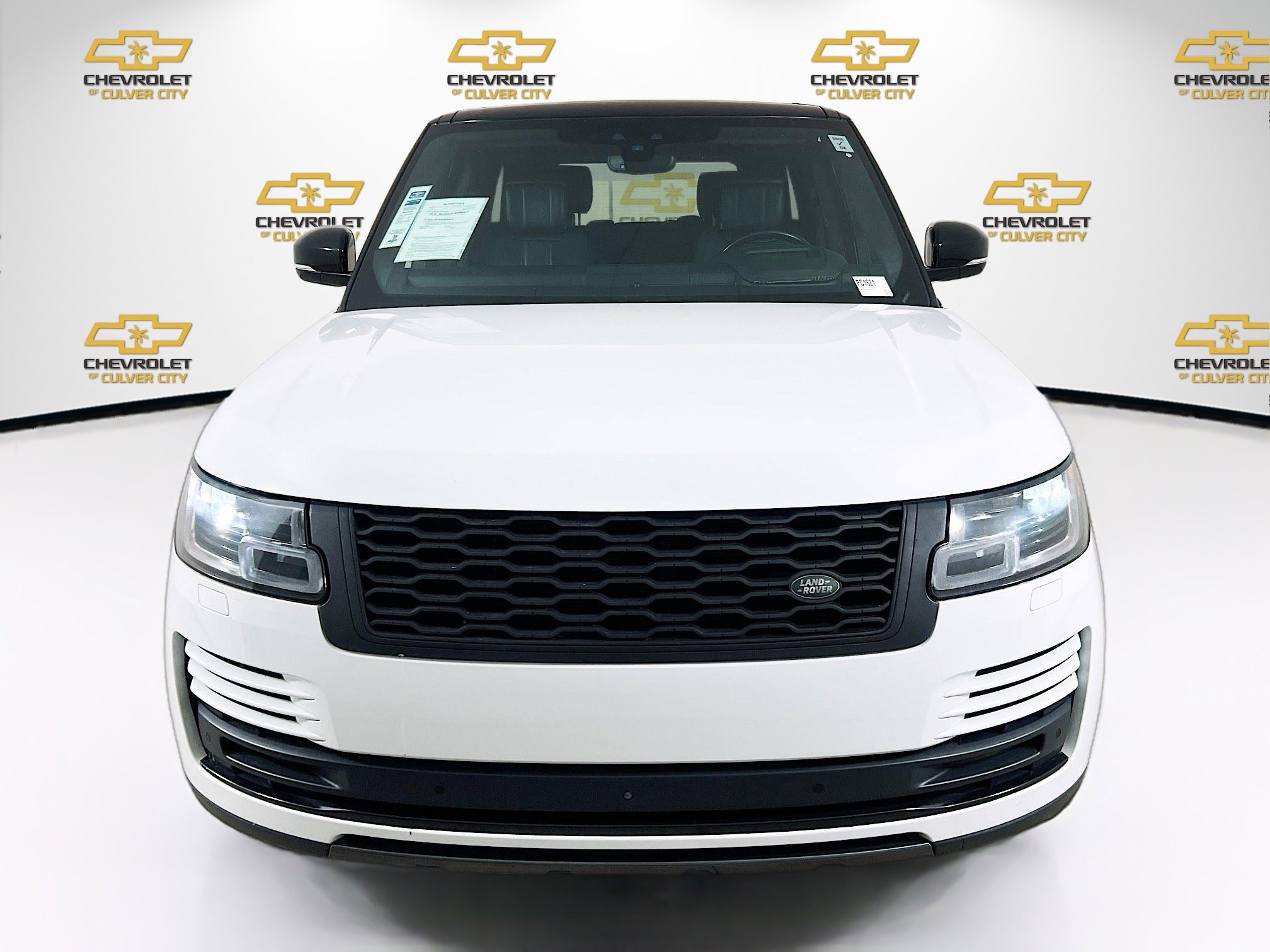 Used 2019 Land Rover Range Rover Autobiography image 2