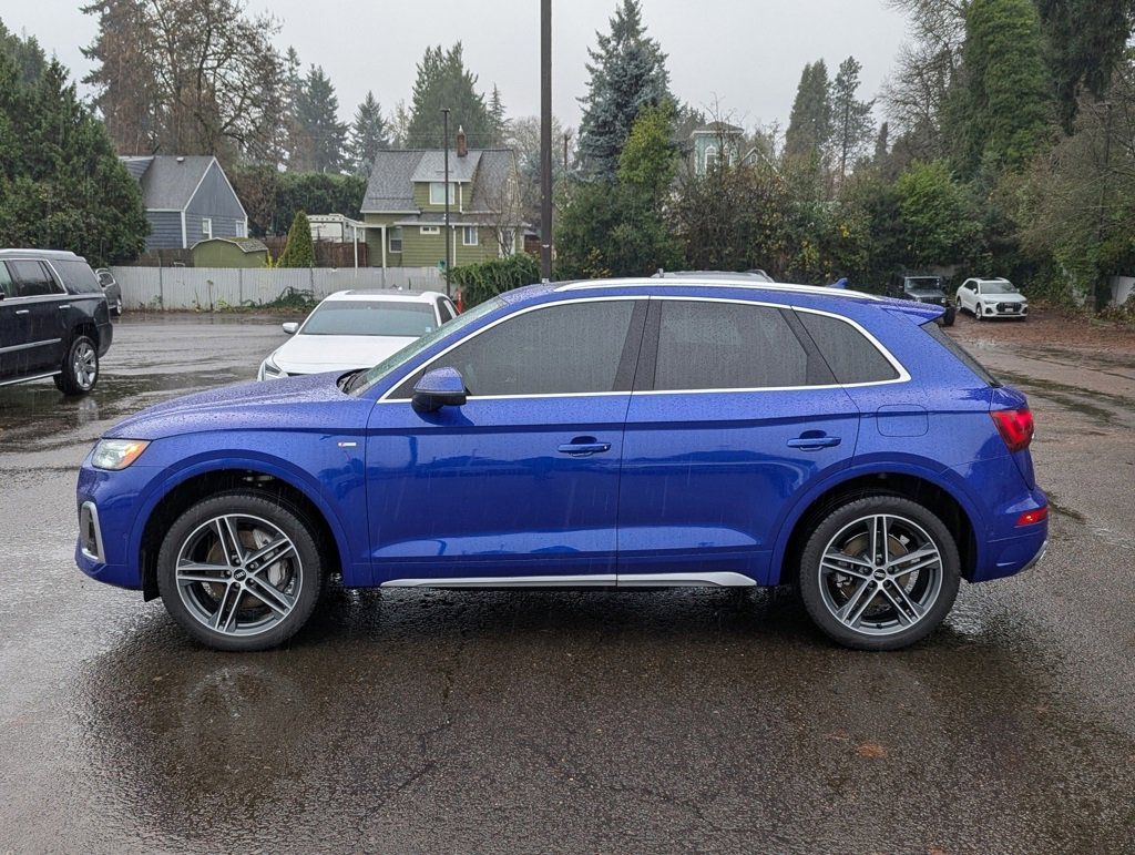 Used 2022 Audi Q5 e Prestige w/ Prestige Package image 2