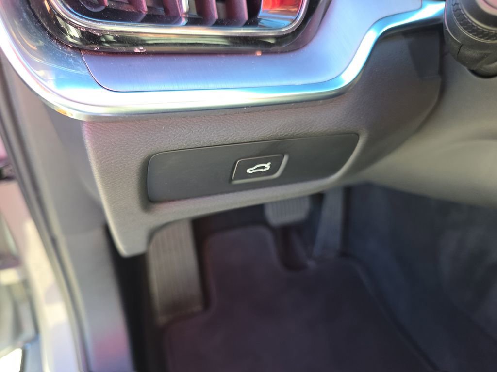 Certified 2024 Volvo S60 B5 Core image 24