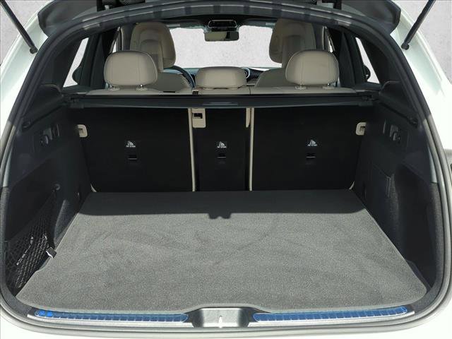 Used 2023 Mercedes-Benz GLC 300 4MATIC image 6