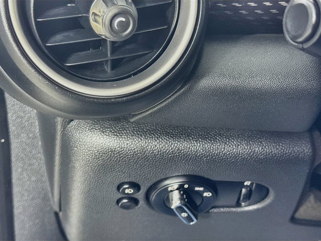 Used 2015 MINI Cooper S FWD image 10
