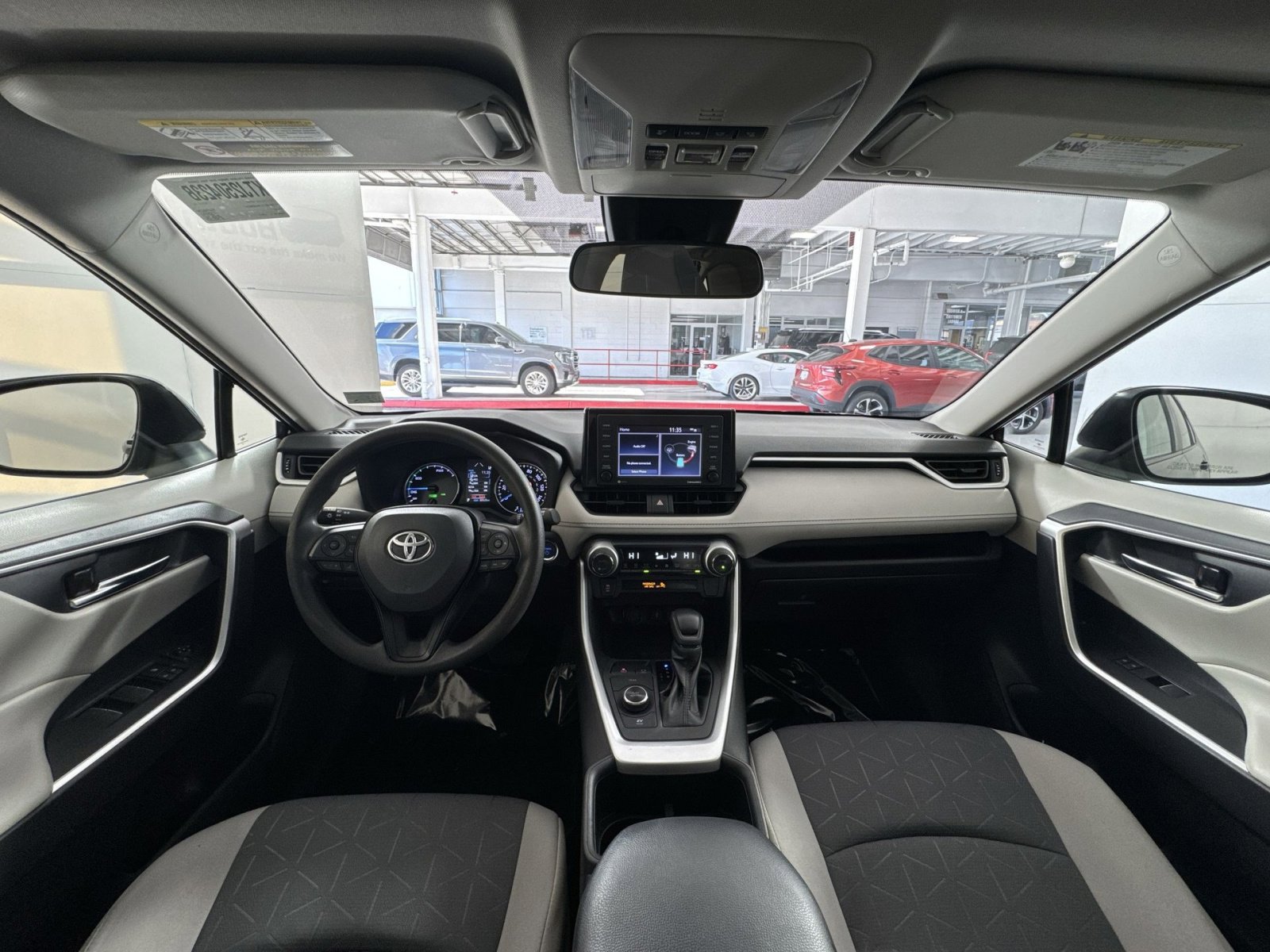 Used 2022 Toyota RAV4 XLE image 21