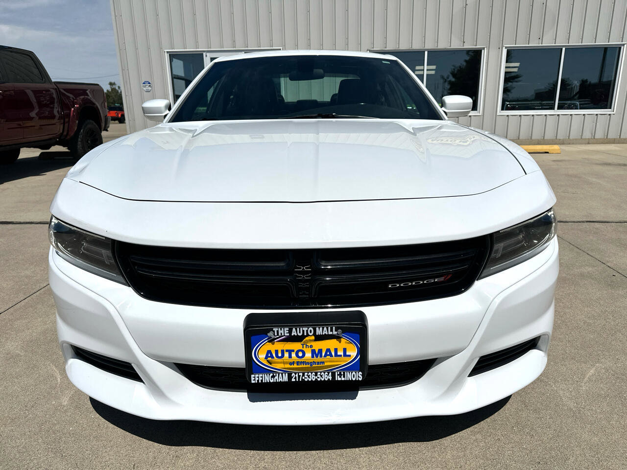Used 2021 Dodge Charger SXT w/ Leather Interior Group image 2