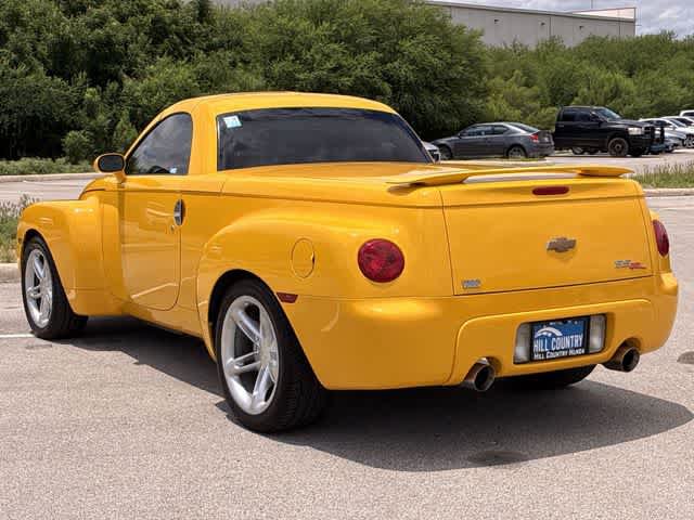 Used 2003 Chevrolet SSR w/ Preferred Equipment Group RWD image 4