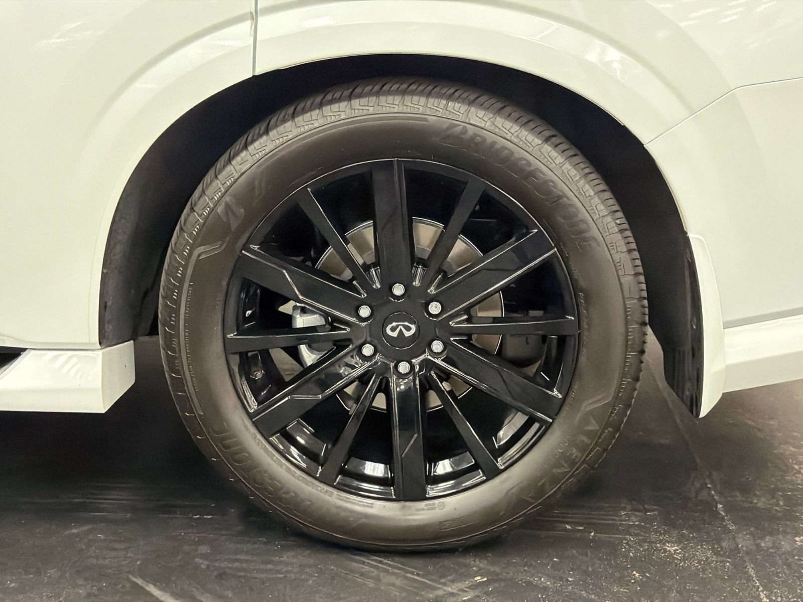 Used 2025 INFINITI QX80 Autograph w/ Autograph Exterior Package AWD/4WD image 17