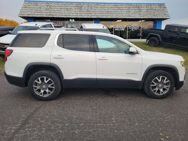 Used 2023 GMC Acadia SLE image 3