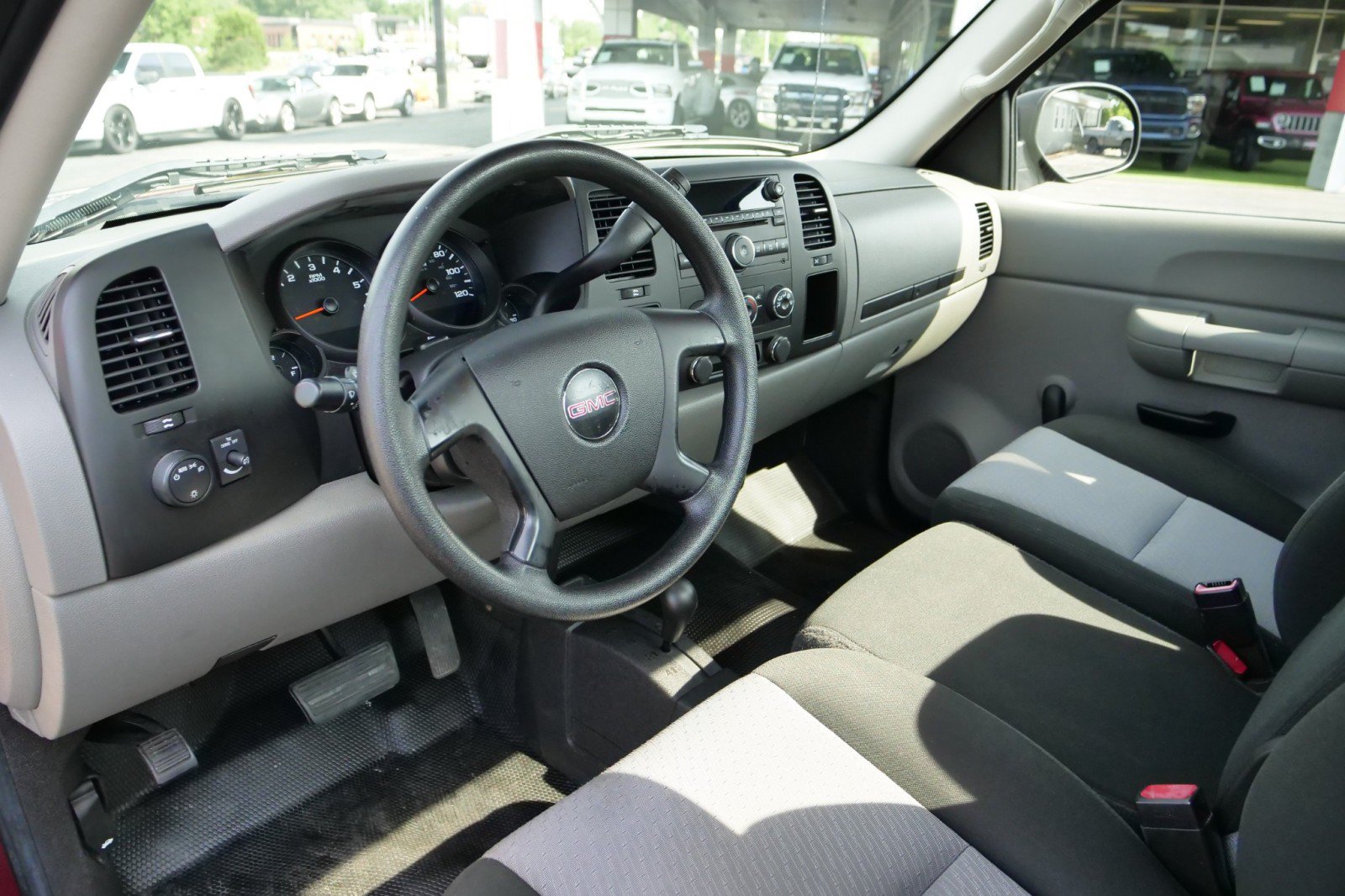 Used 2009 GMC Sierra 1500 W/T AWD/4WD image 2